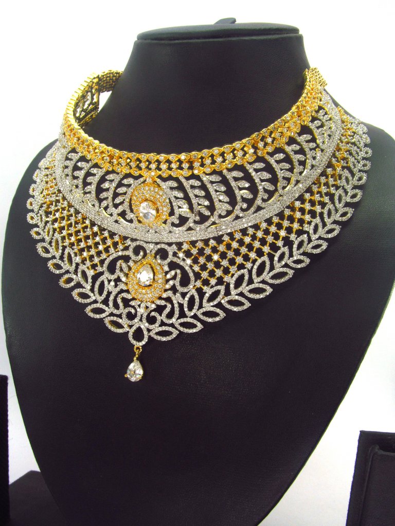 Diamond Replica | Closest than Real - 7732298 - View 2