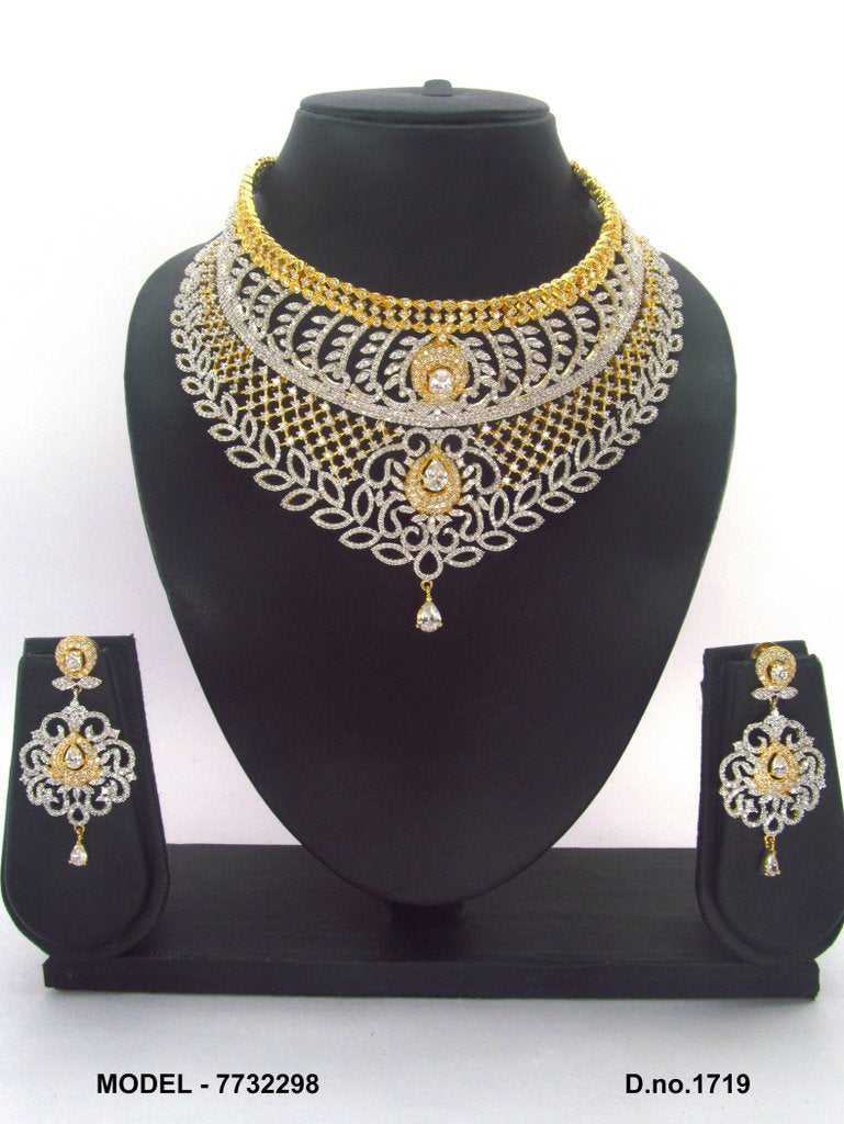 Diamond Replica | Closest than Real - 7732298 - View 1