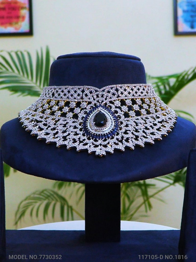 Award winning design | Partywear - 7730352 - View 2