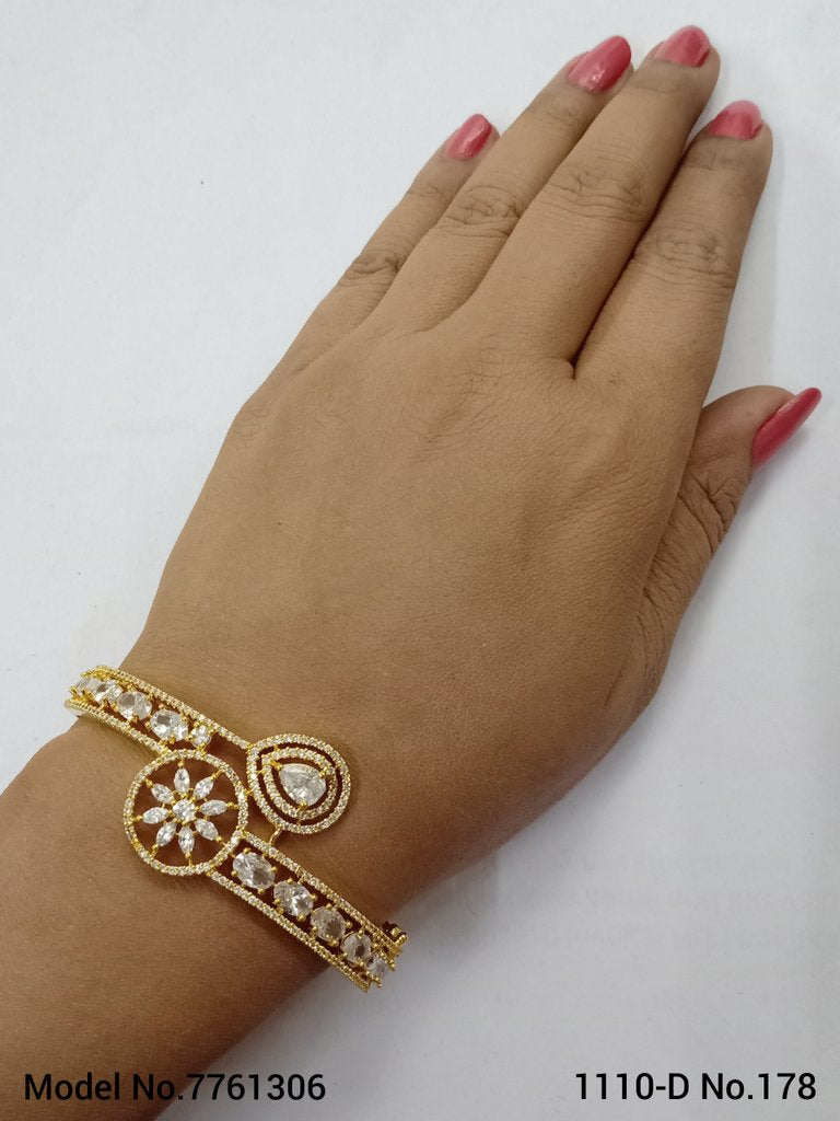 Simple Spark Bracelet - Amaara World