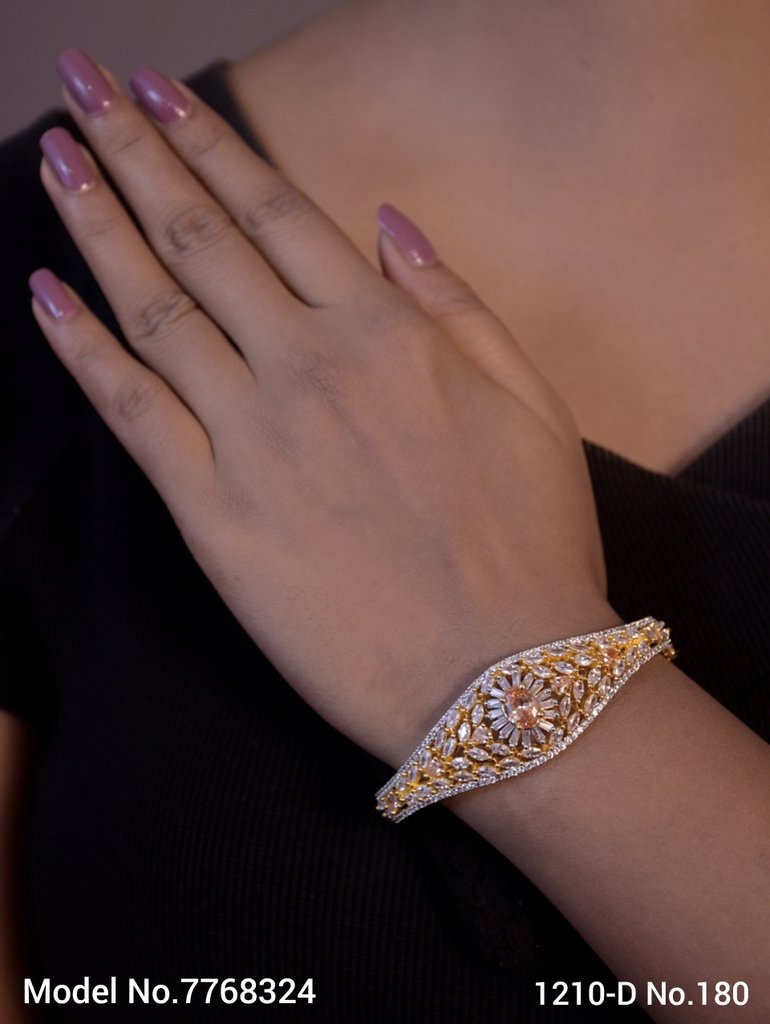 Euro Shine CZ - Amaara World