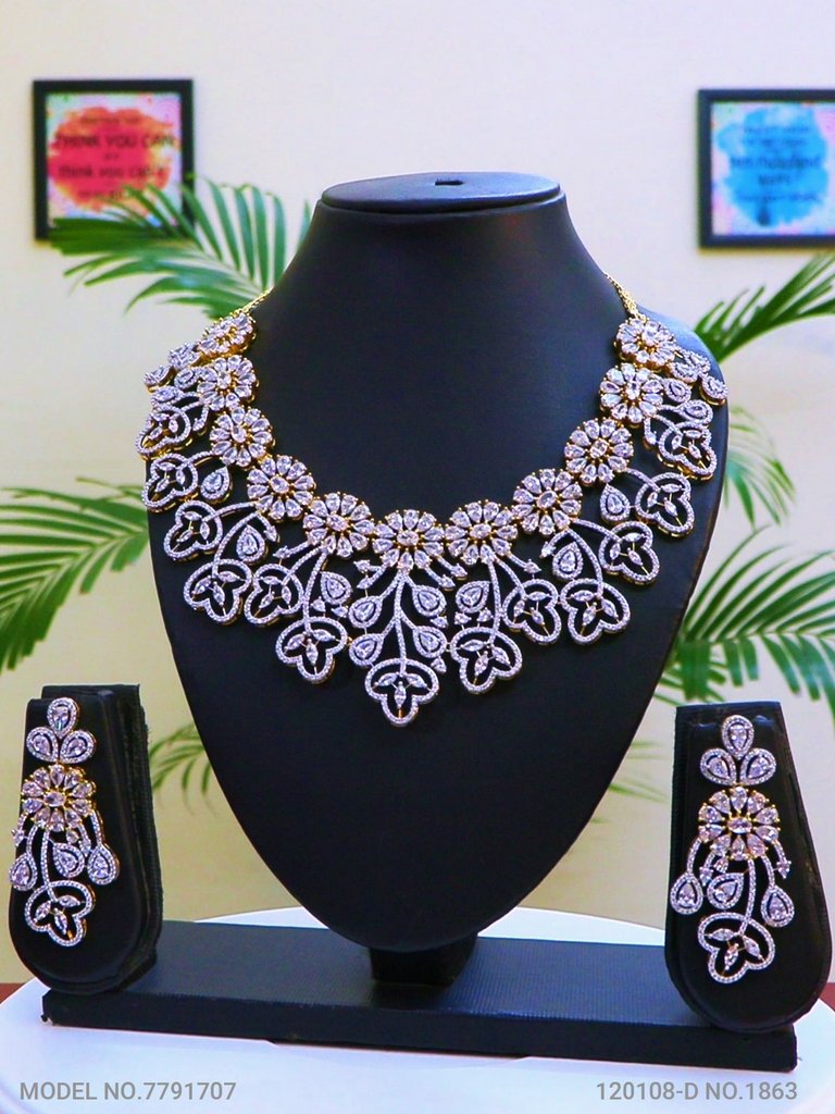 Wedding Gifts for Wedding Parties - Amaara World