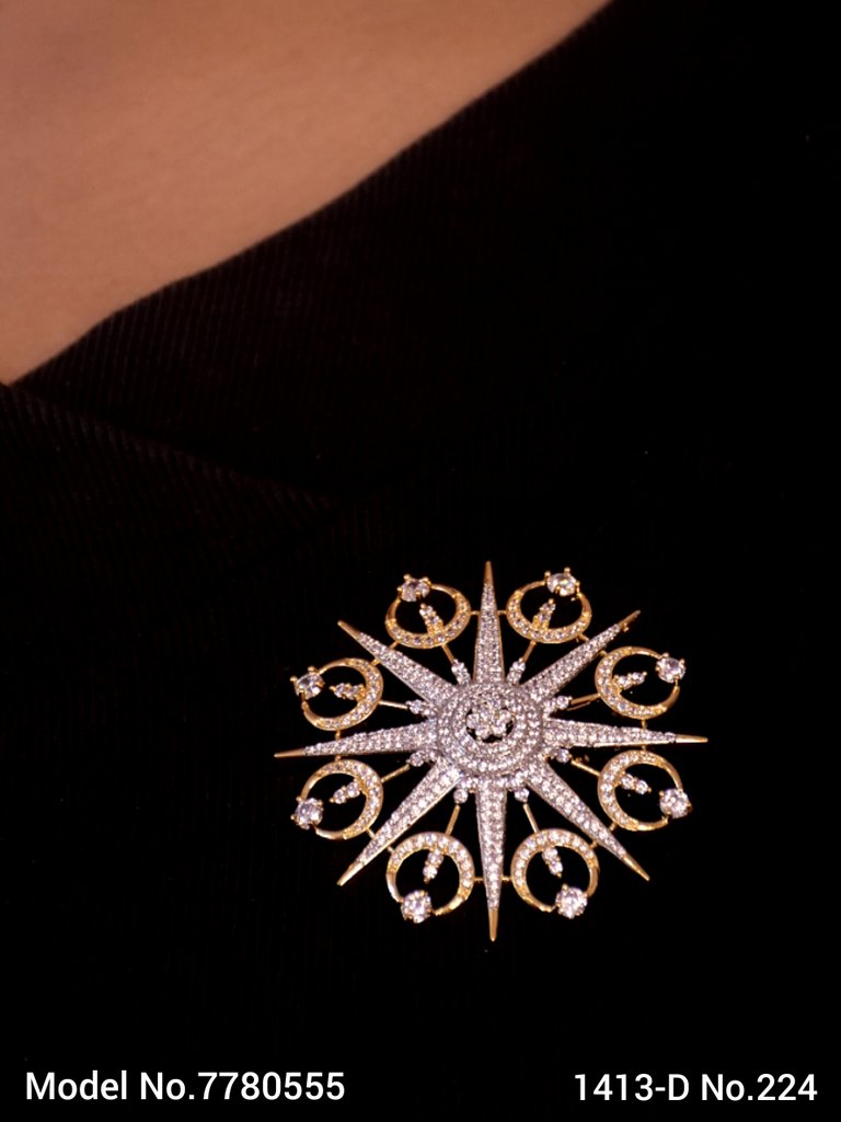 CZ Brooch - Style 1 - Amaara World